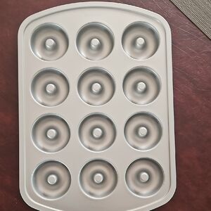 Pampered Chef Silver/Turqoise Mini Donut Pan Non Stick